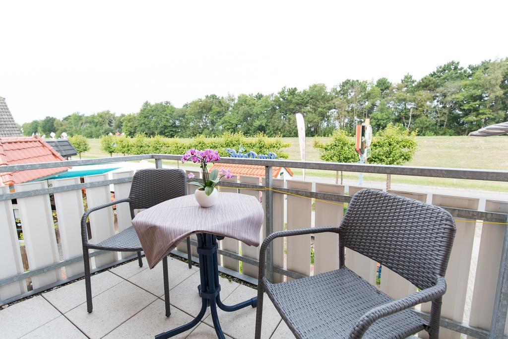Hotel Garni Am Deich Цингст Стая снимка